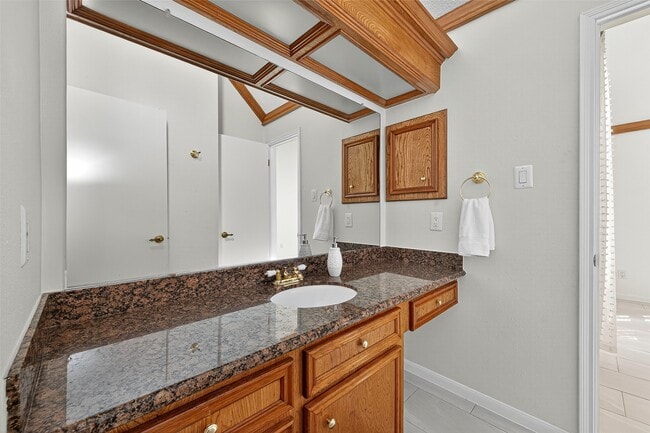 Building Photo - 2711 Yost Blvd