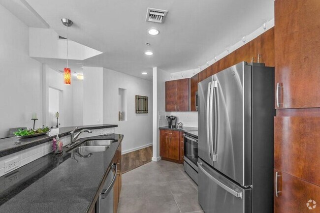 Building Photo - 300 S Australian Ave Rental