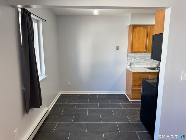 Photo - 4 Glenwood Ave Unit B7