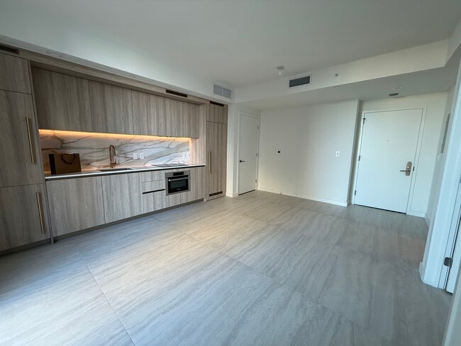 Photo - 77 SE 5th St Unit 2015