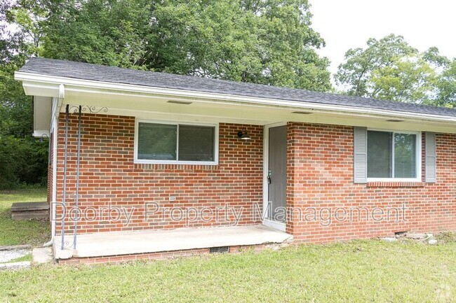 Building Photo - 2025 Lee St Rental