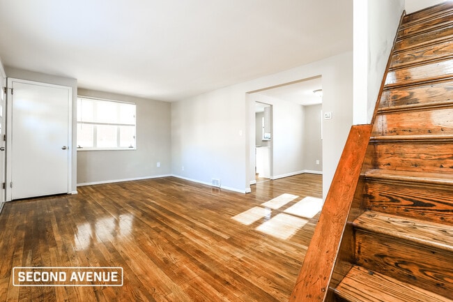 Photo - 136 College Park Dr