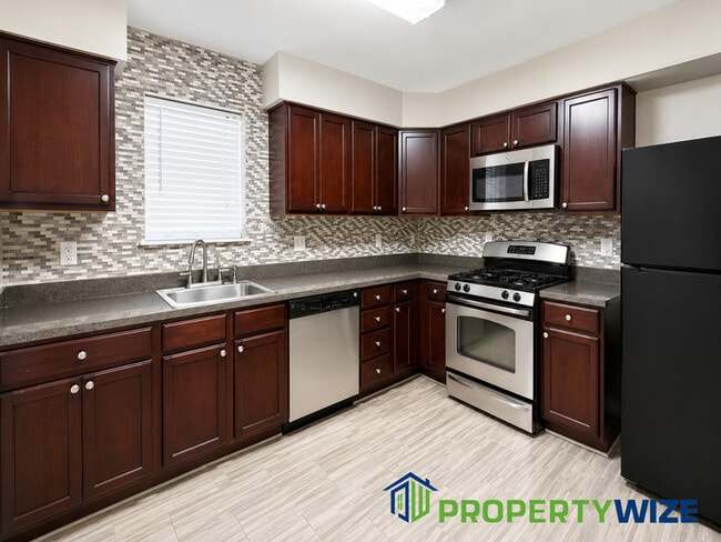 Building Photo - 4128 Orchard Ridge Blvd