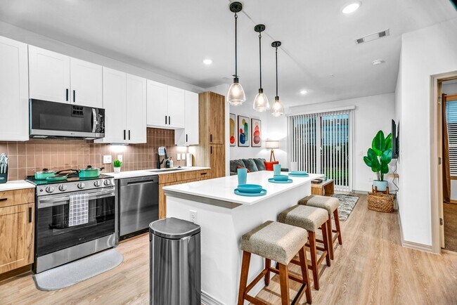 12099 Luna Rd Unit 309