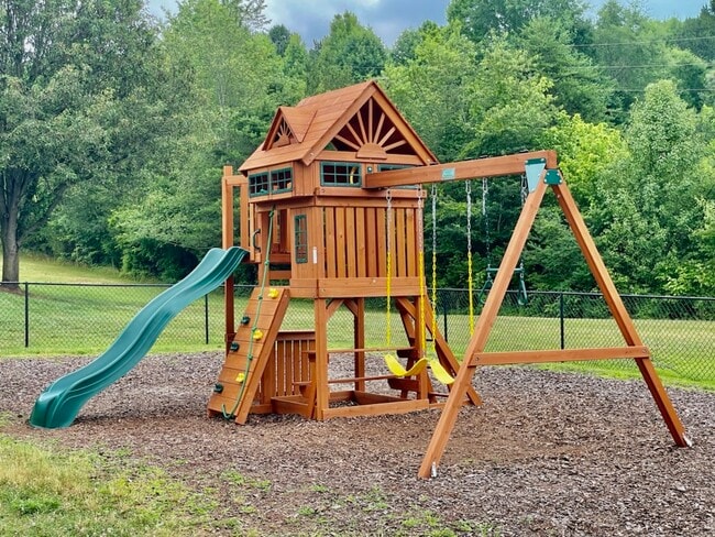 Summer Pointe Apartment Homes
