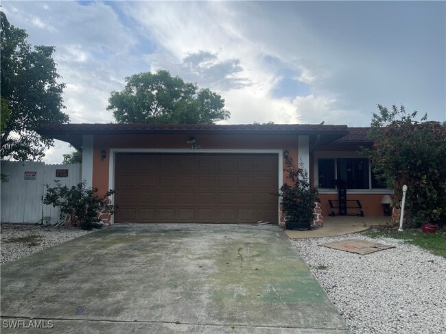 Photo - 1932 42nd St SW House