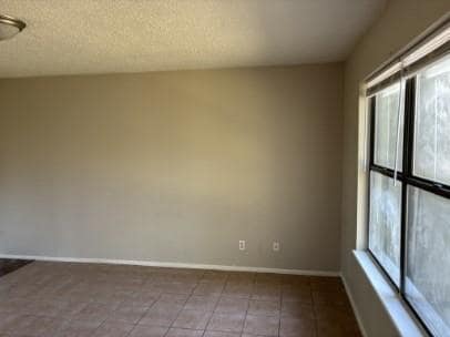 Photo - 637 N Betty Jo Dr