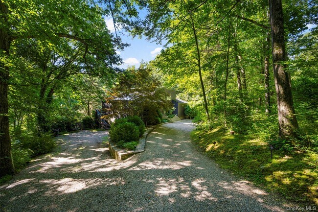 Photo - 33 Dry Pond Rd
