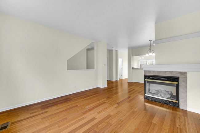 Photo - 1114 N Claremont Dr