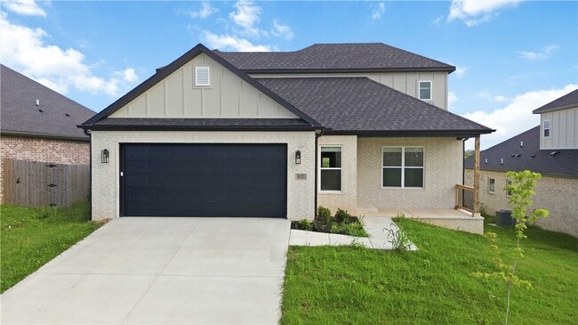 930 Trestle Ln