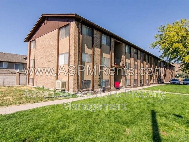 Photo - 1351 N Redwood Rd Unit Apt 2