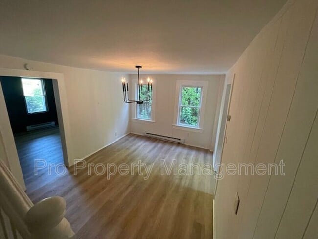Photo - 25 Maple St