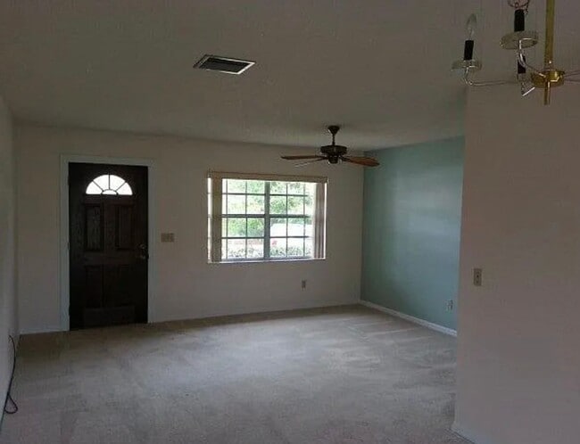 Photo - CUTE & COZY!  2 BEDROOM / 2 BATH / 2 CAR GARAGE W/ HUGE YARD (DELTONA)