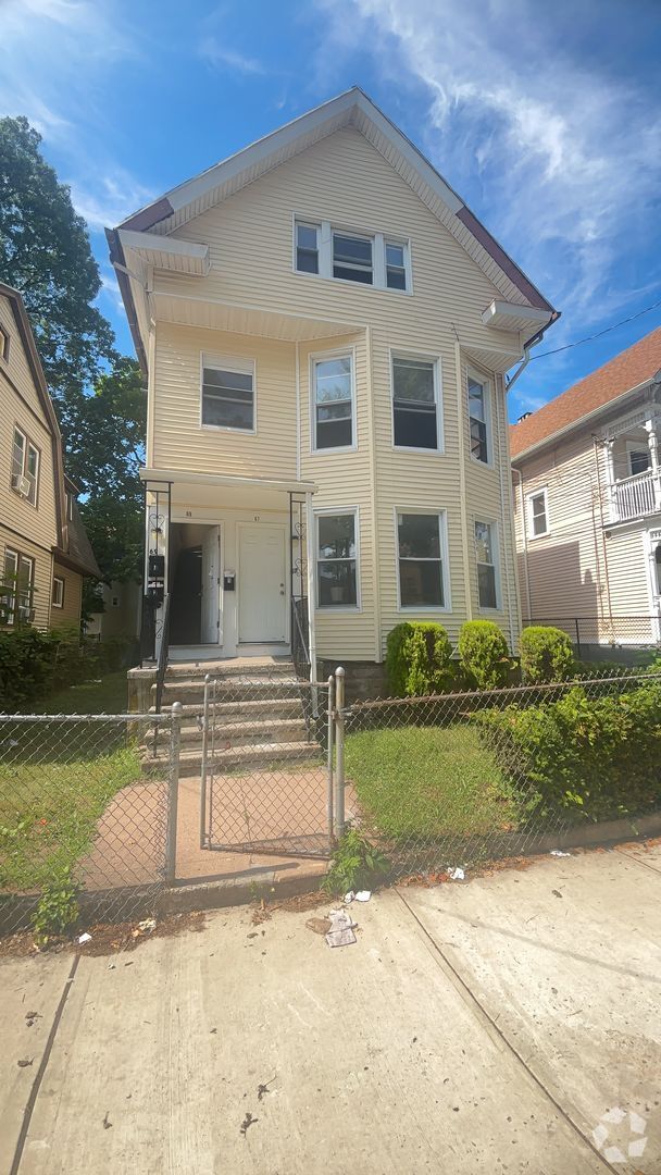 Building Photo - 67 Derby Ave Unit 2 Rental
