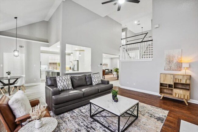 Photo - 2401 Scarlet Oak Dr Unidad ID1019564P