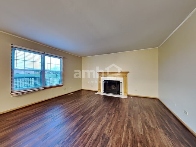 Photo - 1920 Chestnut Grove Dr