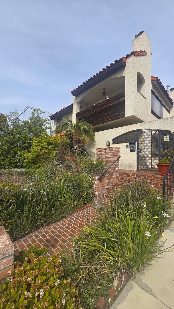 Large Santa Monica Townhouse minutes to th... - Large Santa Monica Townhouse minutes to th...