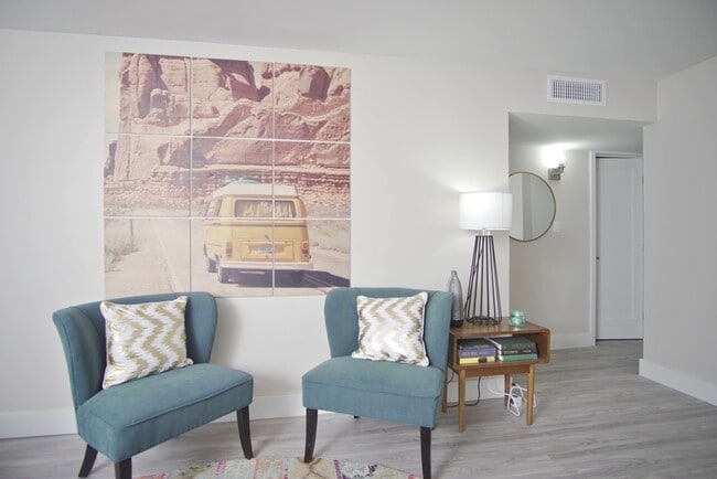 Photo - 2543 E Brill St