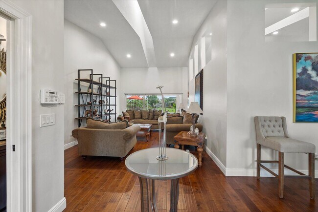 Photo - 13501 Barberry Dr