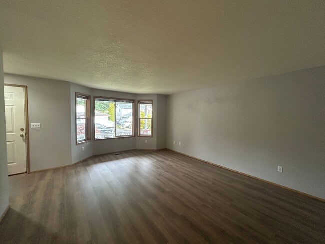 Photo - 7509 NE 67th St