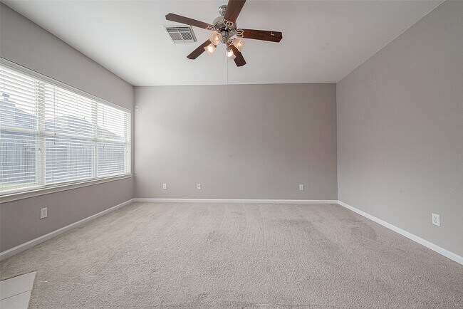Photo - 5203 Heatherdawn Ct