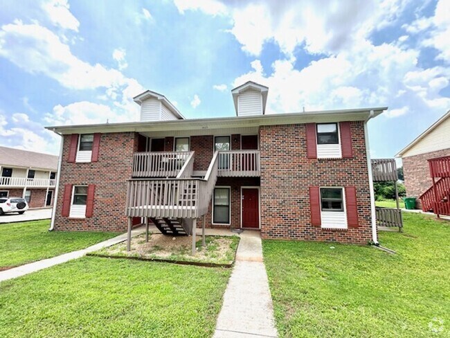 Building Photo - 4425 Bonnell Dr NW Unit D Rental