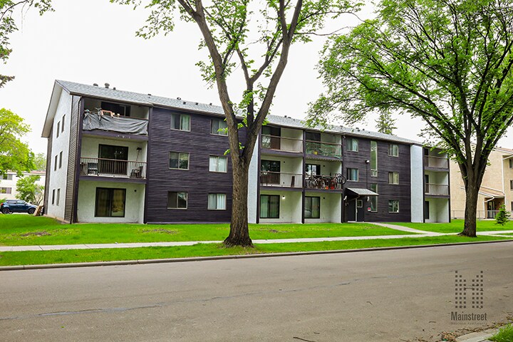 Photo - NAITside Court I