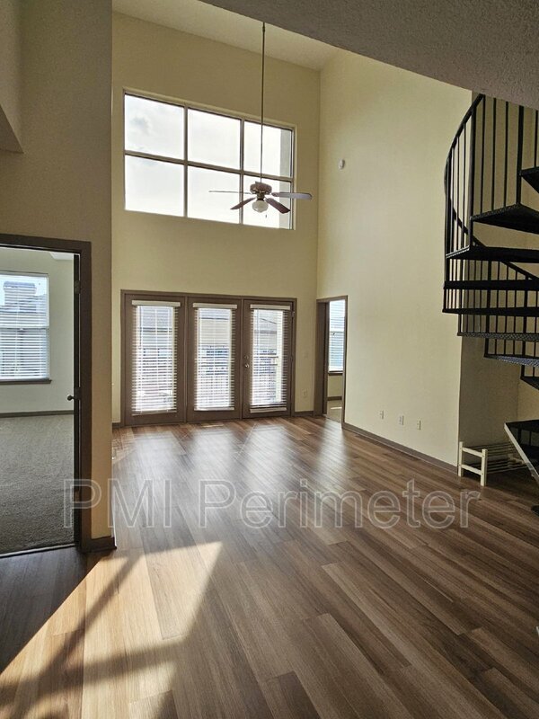 Photo - 390 17th St NW Unidad 6001