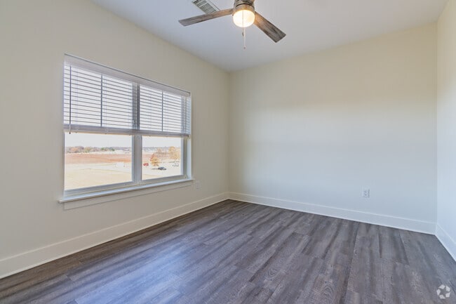 The Sterling 1BR, 1BA - 752SF - Copper Creek