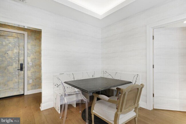 Photo - 8551 Connecticut Ave Unidad 206