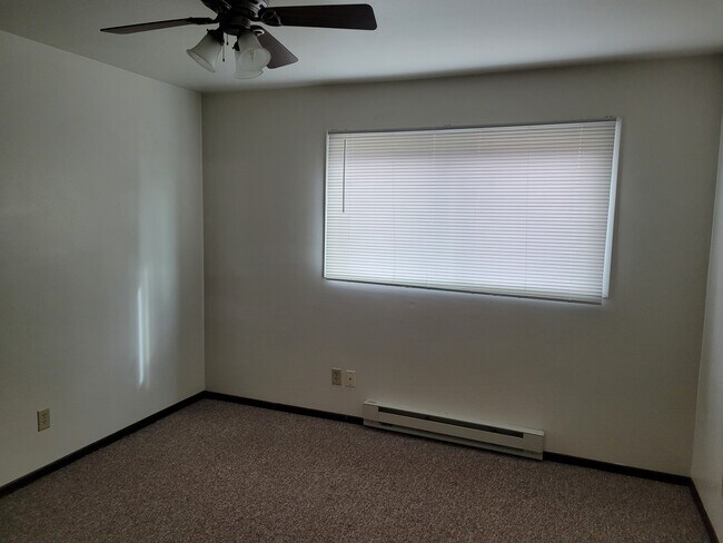 Office - 2405 E 8th St Unit Apartment #4