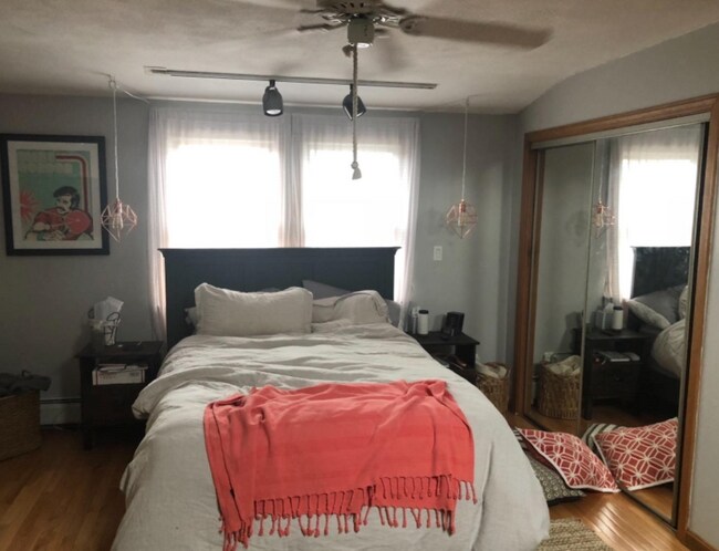 Photo - 43 Thurston St Unit 2