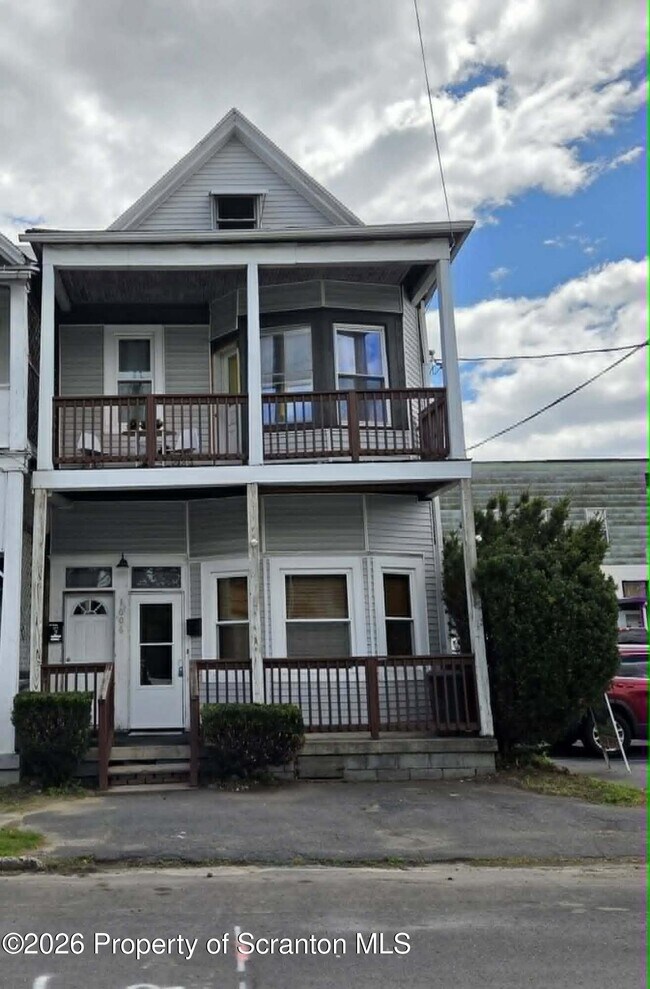Building Photo - 1606 Dickson Ave