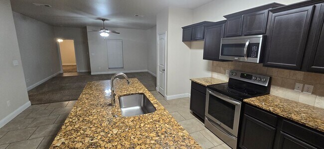 Photo - 9500 Sagebrush Ave