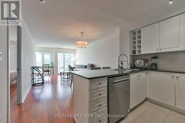 Photo - 210 Victoria St Unité 2605