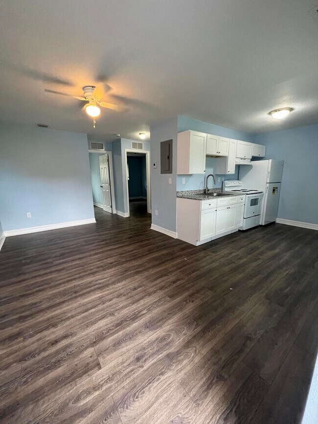 Photo - 1109 NW 6th Ave Unidad 3