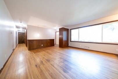 Photo - 842 25th Ave SE