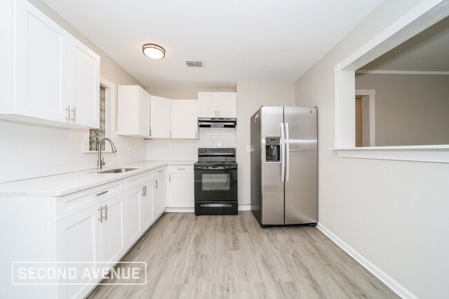 Photo - 5129 Columbus Ave