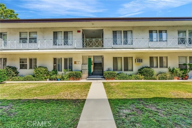 Building Photo - 5828 Whitsett Ave