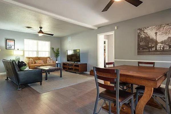 Photo - 5502 Wellington Dr House