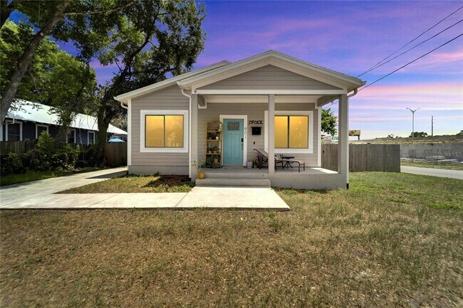 Photo - 801 E Stratford Ave