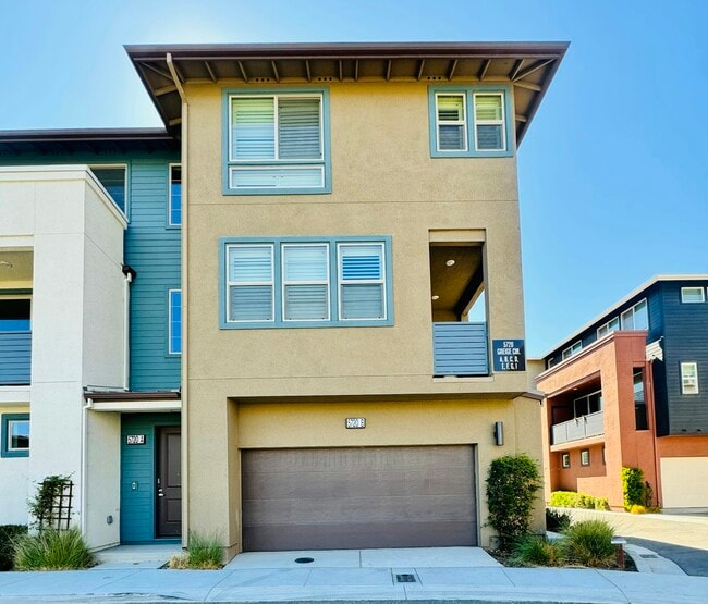 Building Photo - 5720 Greige Cir Rental
