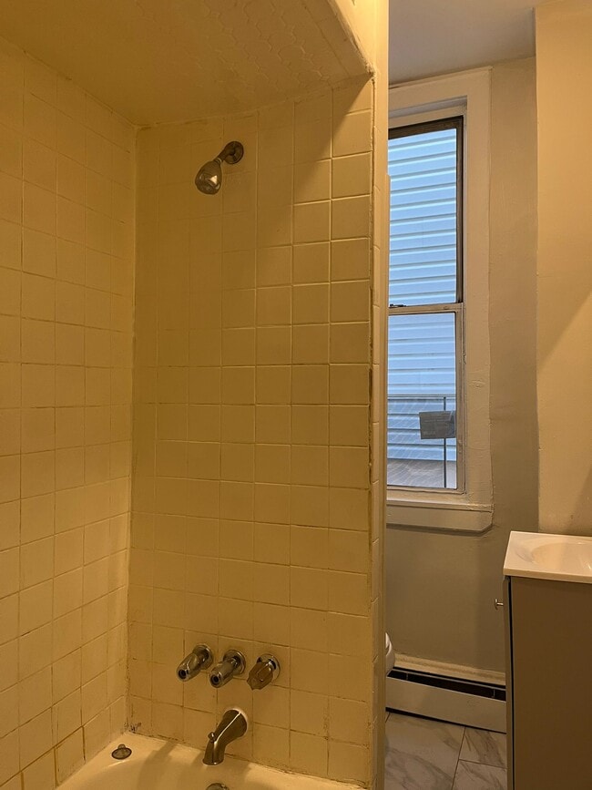 Photo - 72 Van Nostrand Ave Unit 1