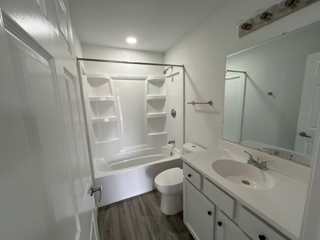 Photo - 1208 Jones Ave Unit 1208 D Deer Run