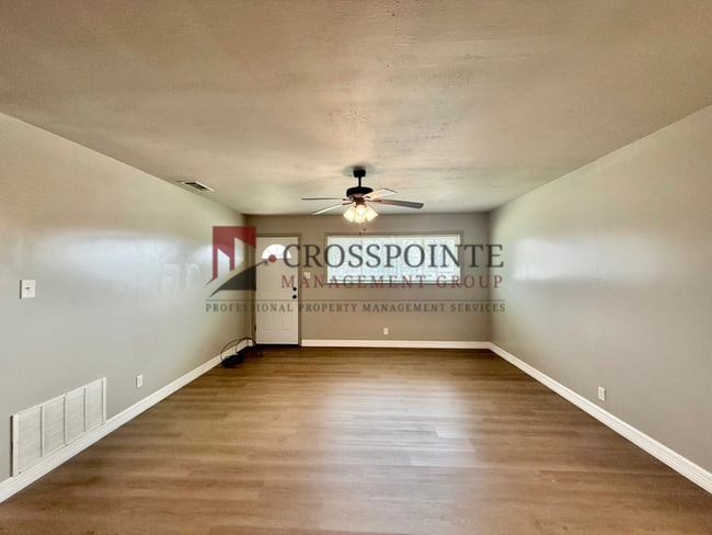 Photo - Beautiful 3 Bedroom 1.5 Bathroom House!