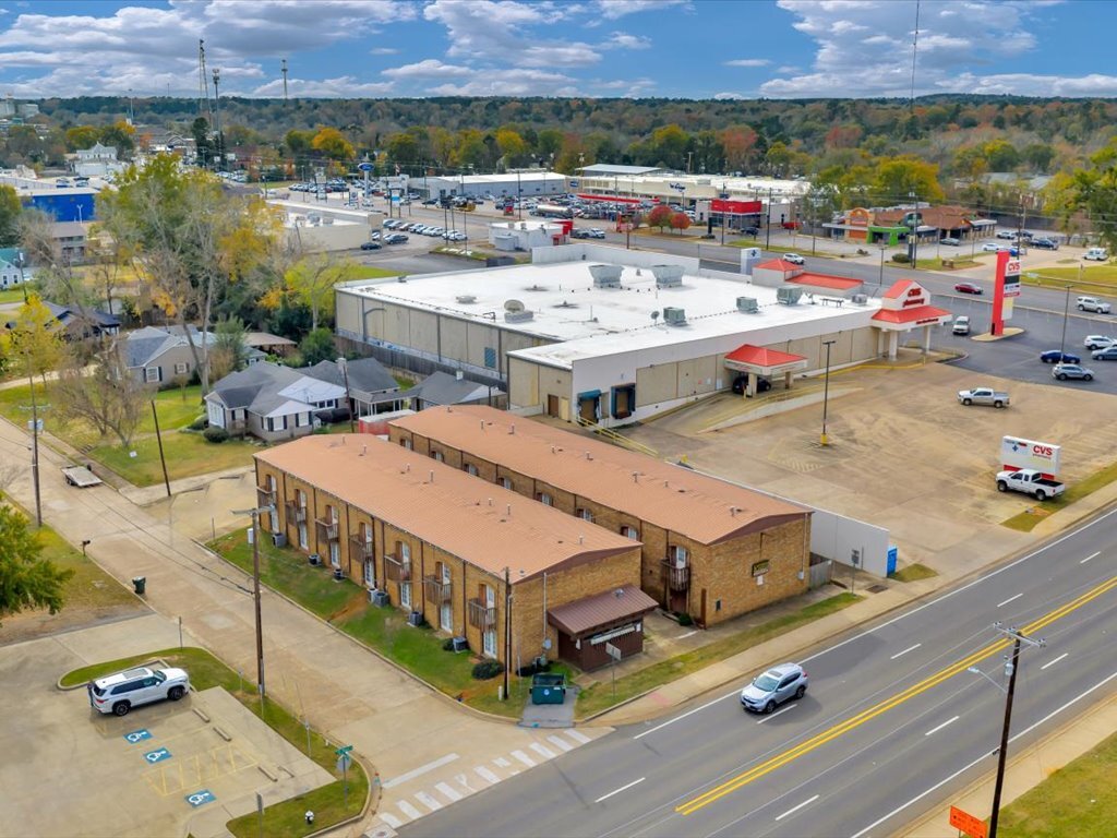 Photo - Campus Colony