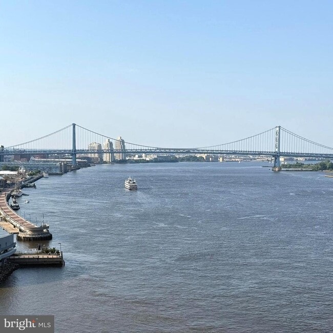 Building Photo - 717 S Christopher Columbus Blvd Unit 1414 Rental