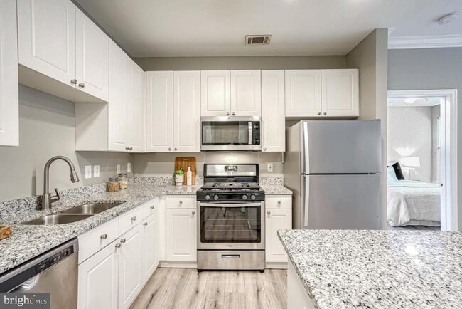 Building Photo - 2791 Centerboro Dr Unit 89