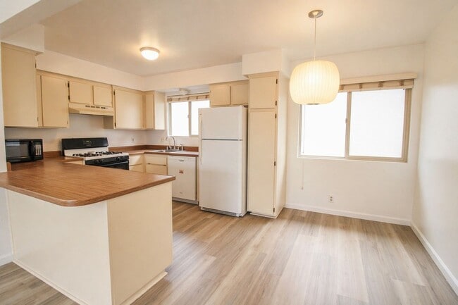 Photo - LOFT STYLE 2 Bed/1 Bath Near the Ocean ** Water/Sewer/Trash Included Unit #2