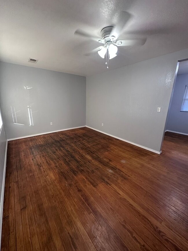 Photo - Large Canyon Home